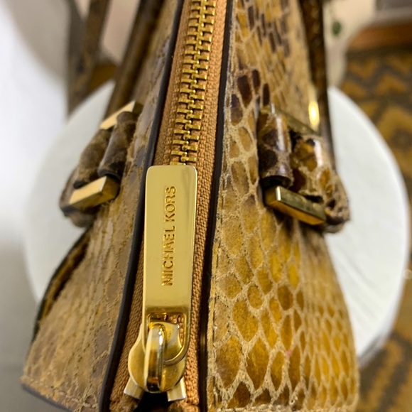 Michael Kors python print bag - Picture 14 of 14